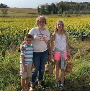 Meet your Posher, Lori